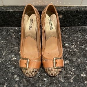Michael Kors Women’s Sequin Gold Heels.